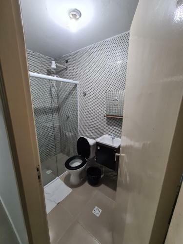 Apartamento Kit�o Com Quarto 50mts Do Mar