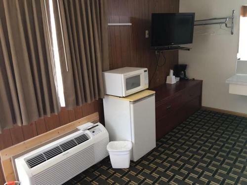 Big 12 Motel