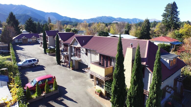 Settlers Motel