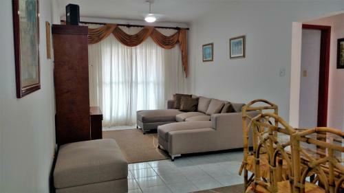 Belo Apartamento Ha 50m Da Praia