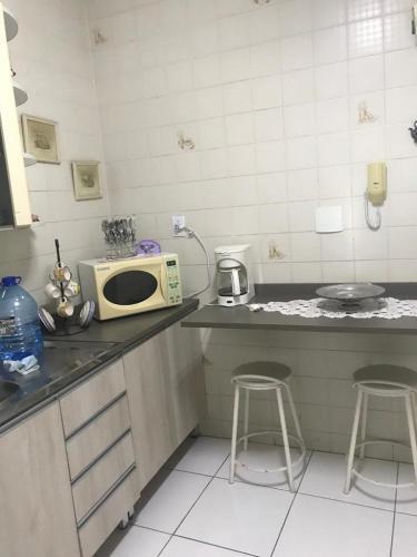 Apartamento Confort�vel- 2 Quartos - Avia��o - Praia Grande