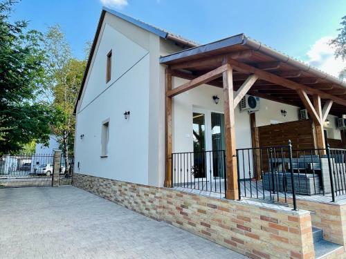 V�r�smarty Apartman