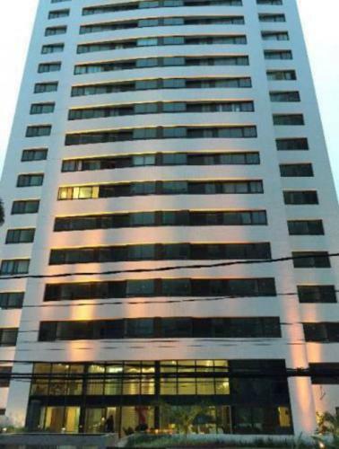 Apartamento Flat 2 Quartos Em Boa Viagem !