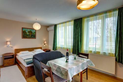 Gyapay Apartman H�v�z