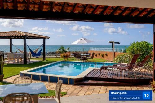 Casa A Beira Mar Com 4 Suites E Muito Conforto