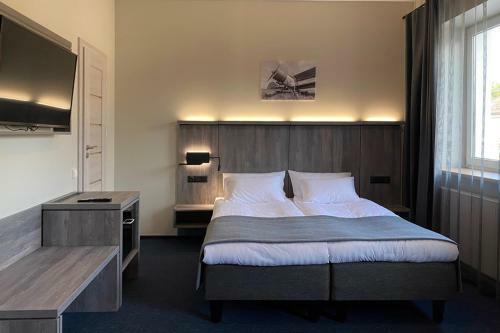 Brut Wine Hotel