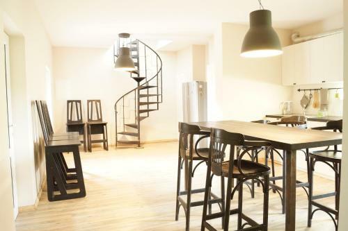 Garden View Home