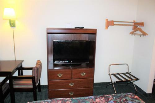 Hotel Cumberland Inn And Suites