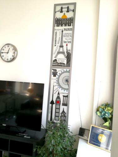Vilnius Apartment With Stained Glass