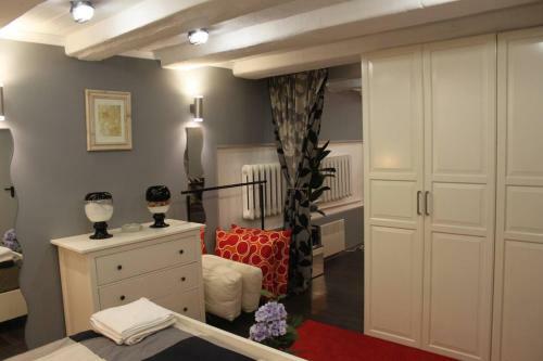 Old Town Basement Apartments