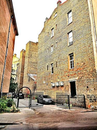 Old Town Basement Apartments