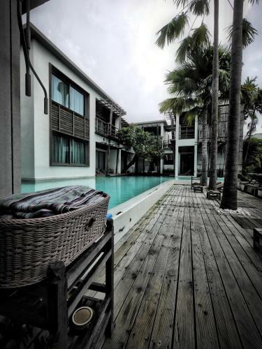 Hotel Paragon Inn