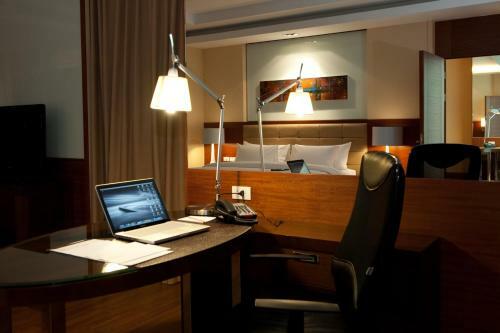 The Grand Fourwings Convention Hotel Bangkok