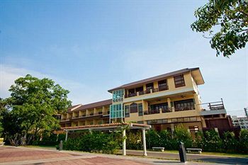 Hotel Suphan Lake Hometel
