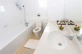 Convenient Grand Hotel