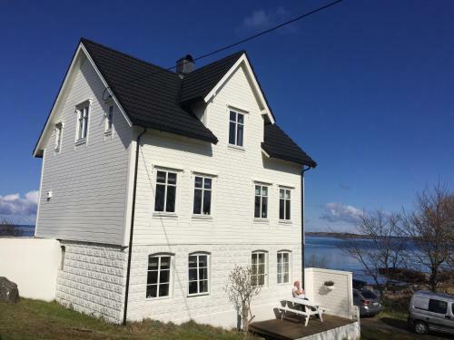 Finn�ya With 180* Atlantic Veiw