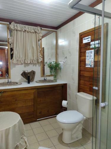 Recanto Dos Oliveiras Hospedada Por Dick E Clair