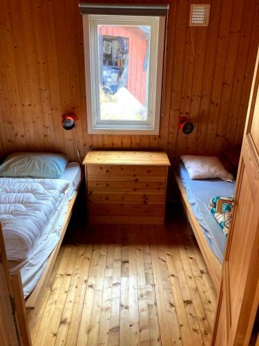 Bergen/sotra:waterfront Cabin(S).boat.fish.jacuzzi