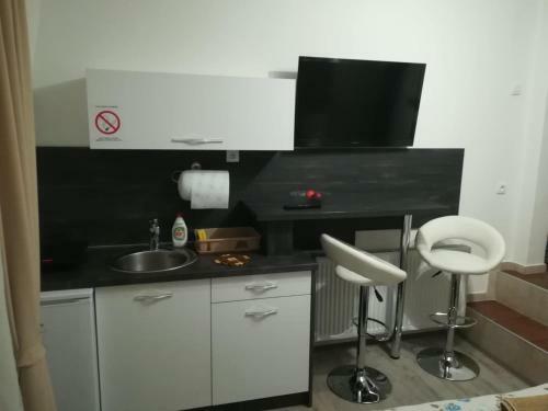 Hostal Preno?i?te Day Holiday