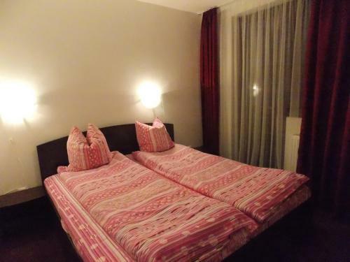 Hostal Pensiunea Mara