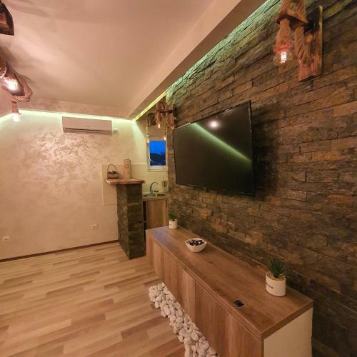 Rustic Luxury Apartment - Valjevo Centre Bid Zone