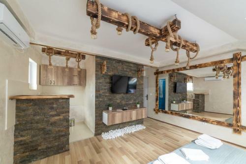 Rustic Luxury Apartment - Valjevo Centre Bid Zone