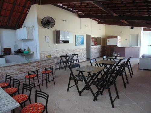 Hostal Farol Beach