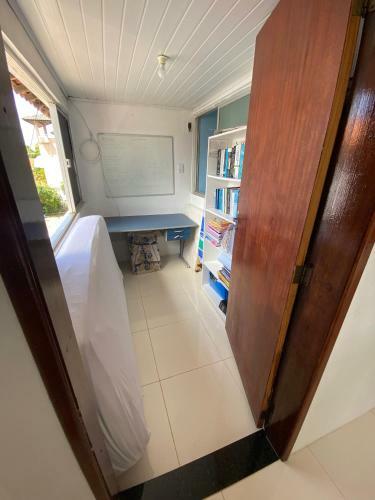 Casa 4/4(Amplos), Cond. Fechado Com Piscina-150m2