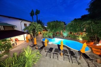 Hotel Eden Bungalows