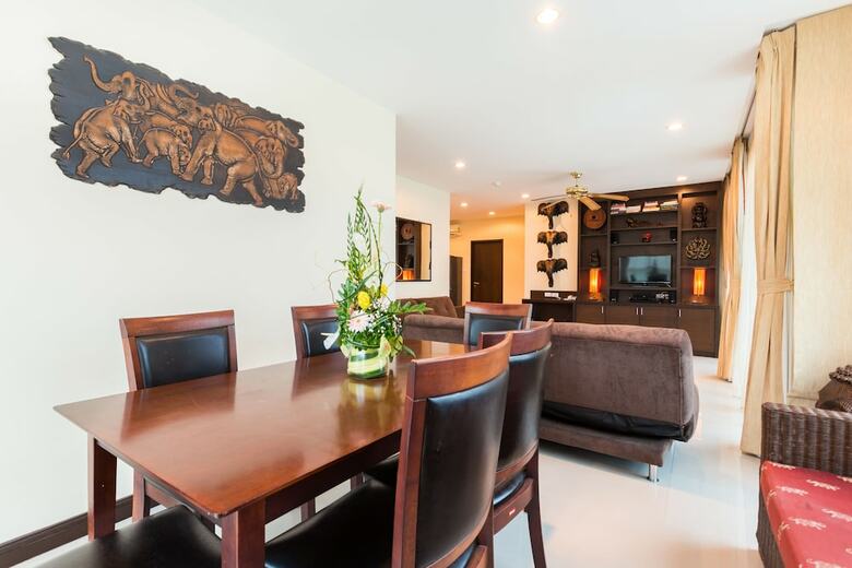 Apartamentos Arisara Place