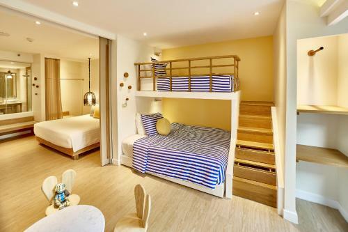 Hotel Bandara Resort & Spa