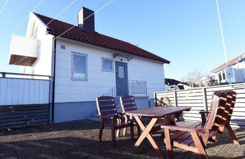 Cozy Accommodation On Beautiful Donso