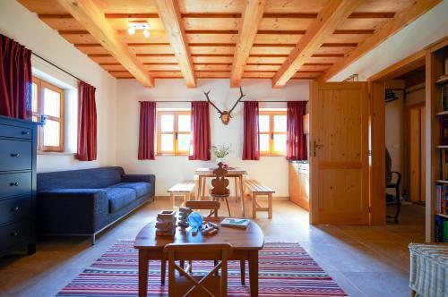 Lubka Lodge