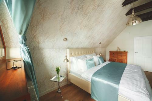 Horv�t Family Residence