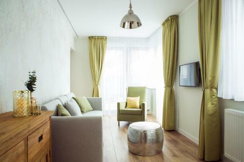 Horv�t Family Residence