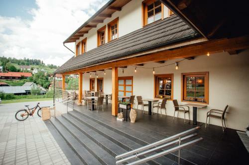 Hostal Orava Village