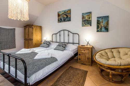 Poetika Apartments