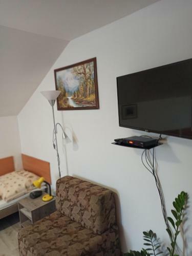 Hostal Penzi�n Nez�budka