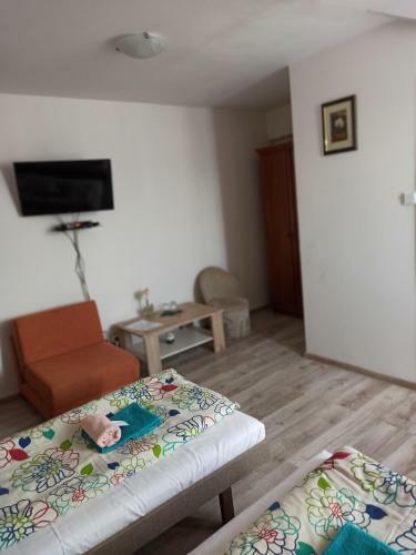 Hostal Penzi�n Nez�budka