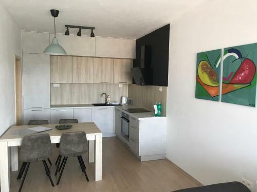 Greenbay Golf Apartments