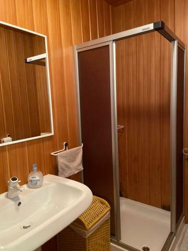 Sunny Chalet Anica