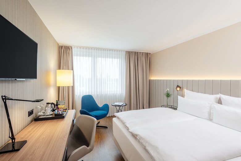 Hotel NH K�ln Altstadt