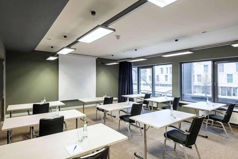 Hotel NH K�ln Altstadt
