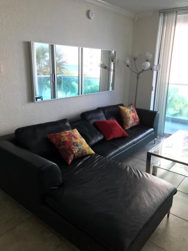 Apartamento Sian Oceanfront Condos