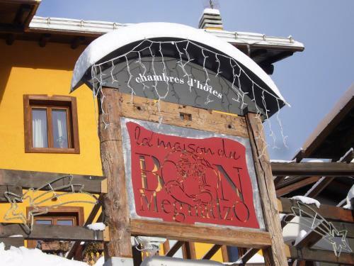 Hostal La Maison Du Bon Megnadzo