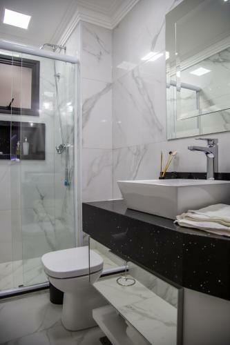 Apartamento Elegancia E Conforto No Centro Com Garagem E Internet 50mb
