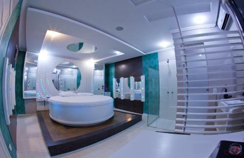Hotel Frenesi Motel Toledo