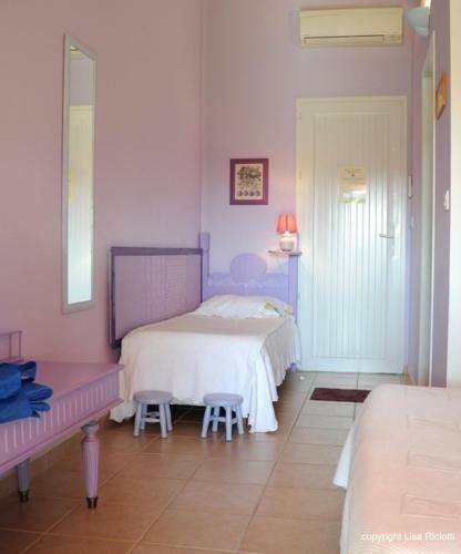 Bed & Breakfast Les H�tes De La Combe Mouis