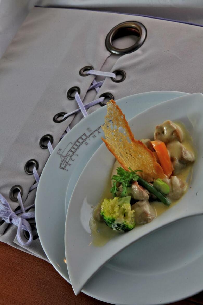 Hotel Logis Des Lacs D'halco