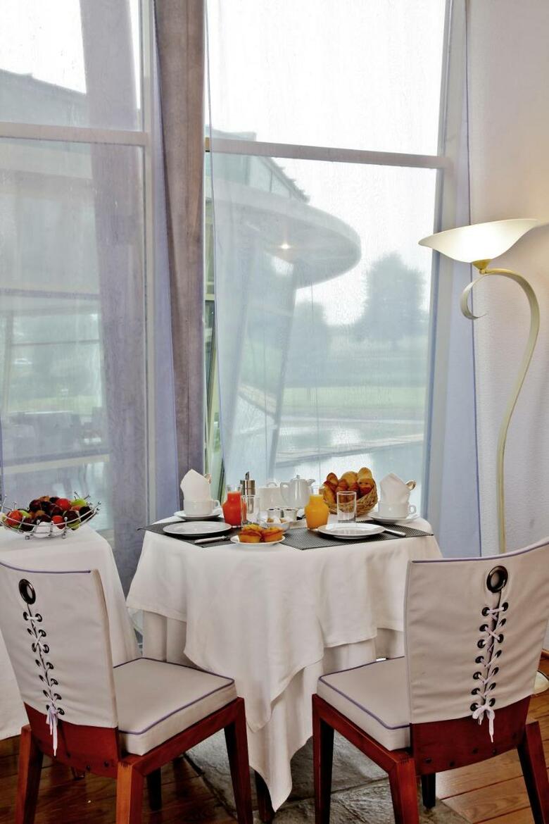 Hotel Logis Des Lacs D'halco